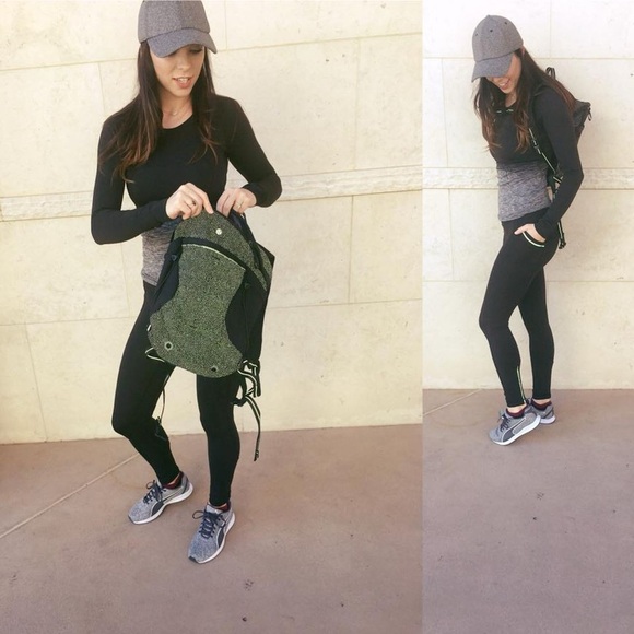 Lululemon Swiftly Tech Long Sleeve Crew size 6
White / Black - Picture 7 of 12